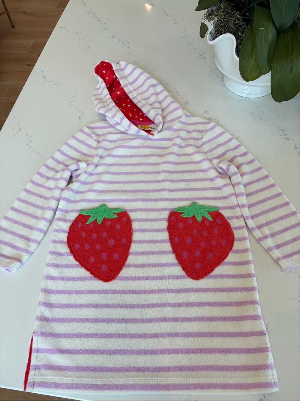 Mini Boden Girls Striped Terry coverup with Strawberry Appliqués 6/7